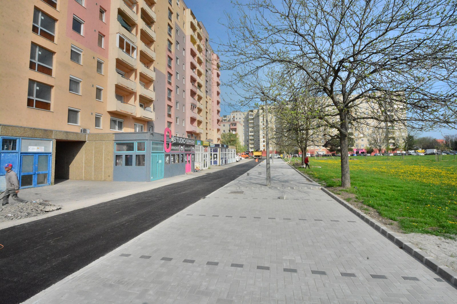 Fehérvár, az autós város - új parkolók városszerte